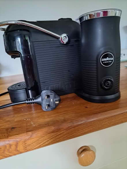Photo of free Lavazza coffee machine not working (Coulsdon CR5) #1