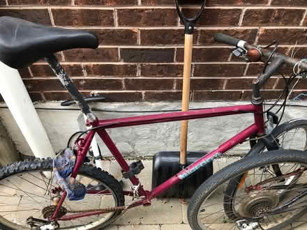 Photo of free Old bike for parts-Cooksville (l5b) #1