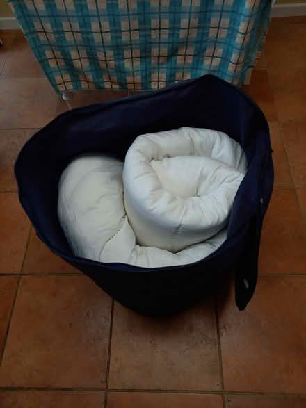 Photo of free Superking 10.5 tog quilt (Old Coulsdon CR5) #1