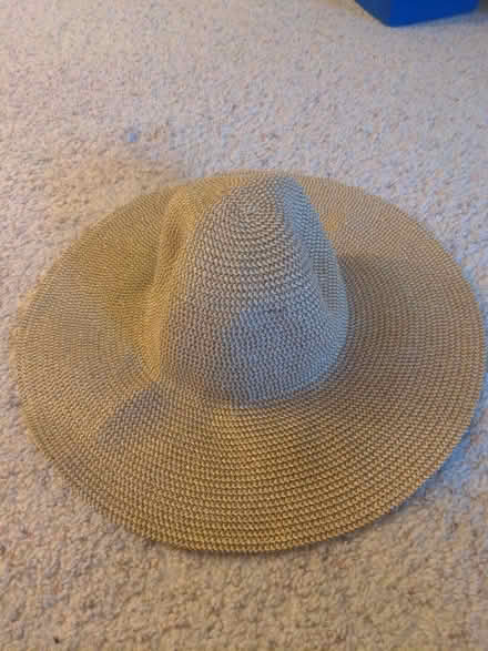 Photo of free Sun/Beach hat (Fairfax (22032)) #1