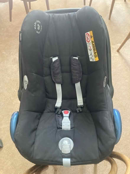Photo of free Maxi Cosi Pebble & EasyBase 2 (Primrose Hill, NW3) #4