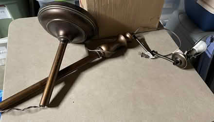 Photo of free Working Floor Lamp That Needs Work (Nr Juan Tabo & Lomas) #1