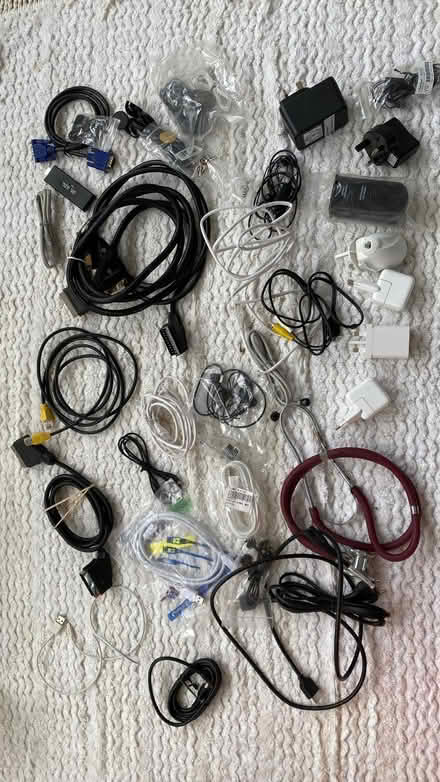Photo of free Assorted electronic cables, chargers and earphones (Haywards Heath RH16) #1
