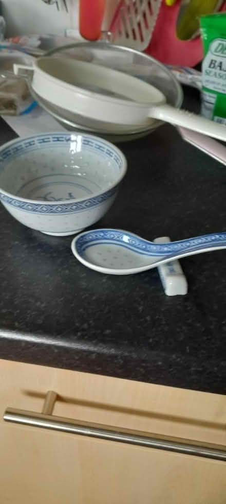 Photo of free Chinese soup bowls (Wickford SS11) #1