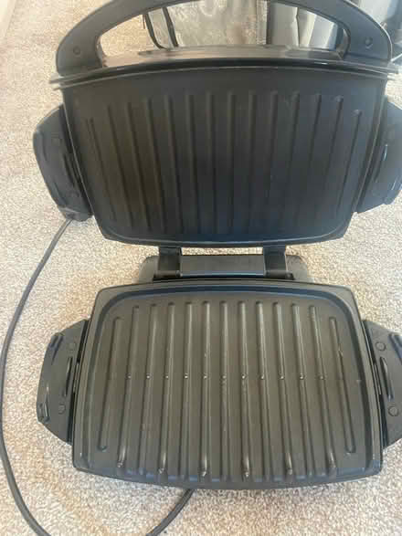 Photo of free Small George Foreman grill (Springfield CM2) #2