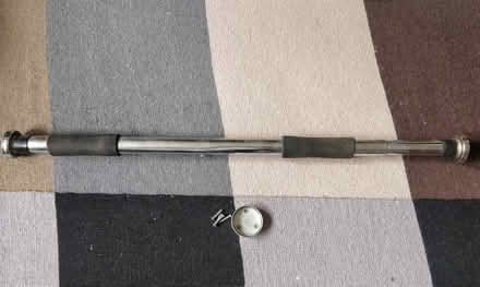 Photo of free Pull up Bar (Mill Hill NW7) #1