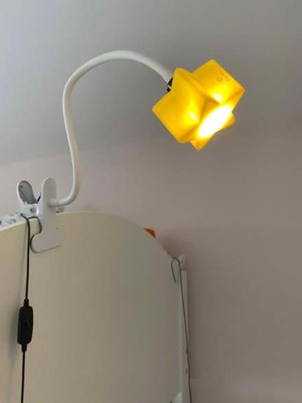 Photo of free Clip on kids ‘star’ reading light (Brook End SG5) #2