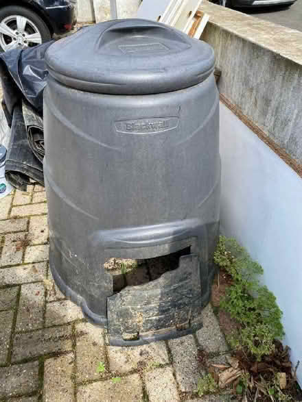 Photo of free Compost bin for garden (Eastcote HA4) #1