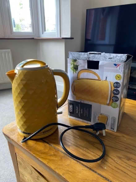 Photo of free New Kettle (Hayes BR2) #1