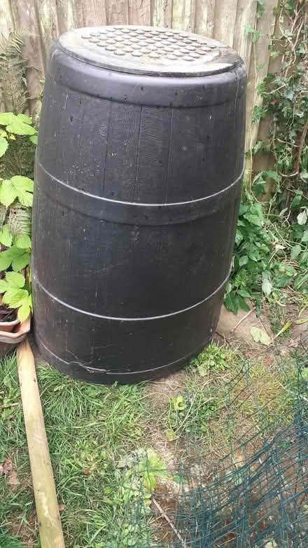 Photo of free composer bin (Ardingly RH17) #3