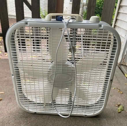 Photo of free Box fan (Atwood neighborhood) #1