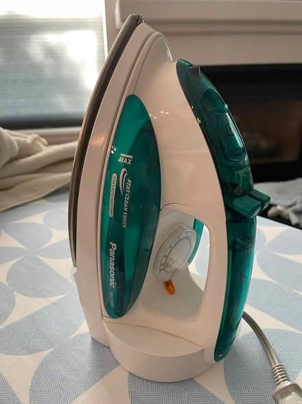 Photo of free Panasonic steam iron,model: nic78sr (Northglenn) #1