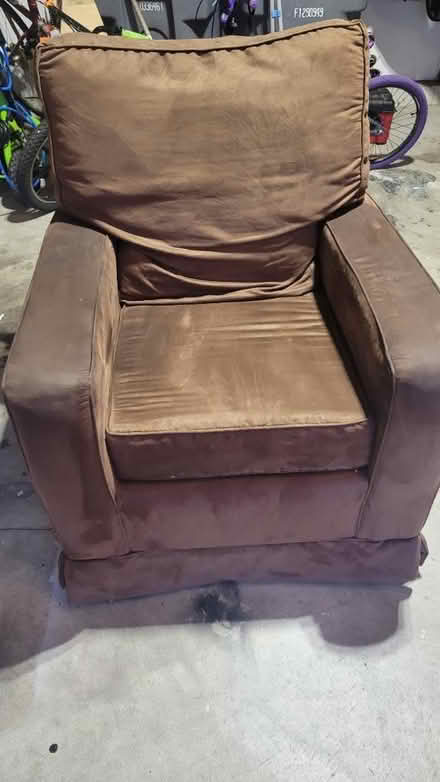 Photo of free Glider chair for baby or kids room (Lake St Louis) #1