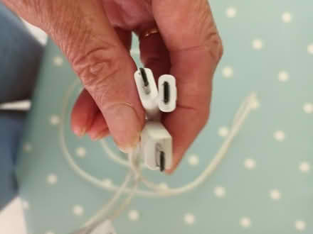 Photo of free 3 Samsung charge cables (Broomhill S10) #2