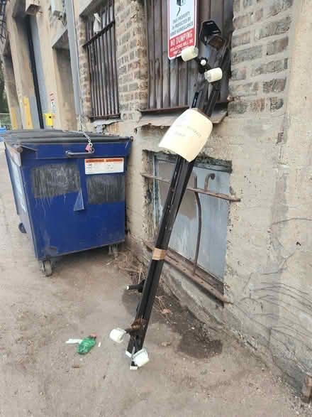 Photo of free queen mattress frame in alley (Andersonville) #1