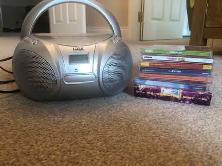 Photo of free CD player & kids cd’s (Metal Bridge DH6) #1