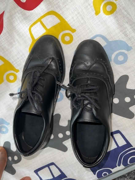 Photo of free Black shoe for Boy (DE1) #1