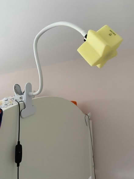 Photo of free Clip on kids ‘star’ reading light (Brook End SG5) #1