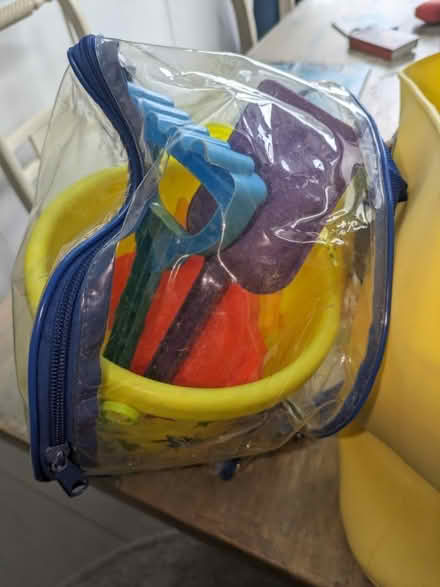 Photo of free Beach & Sand Toys (RG18) #1