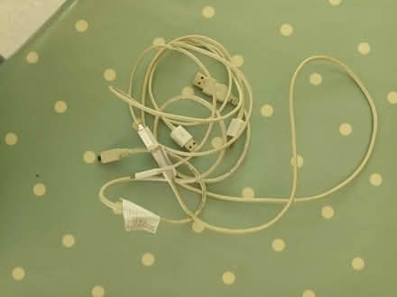 Photo of free 3 Samsung charge cables (Broomhill S10) #1