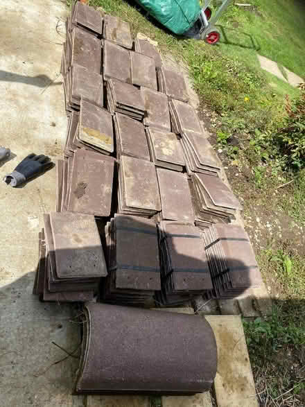 Photo of free Redland roof tiles - mainly new (approx 30 used) (Sidley TN39) #3