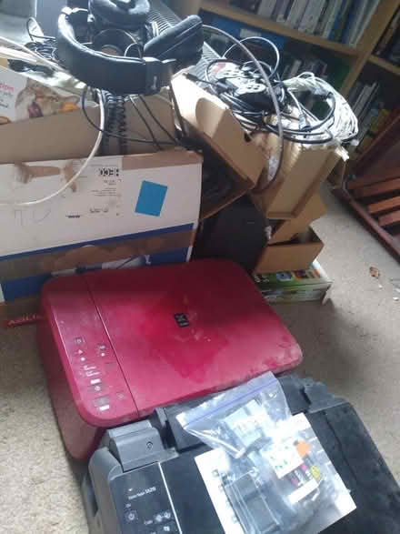 Photo of free Random computer electronic stuff (LS13, Bramley) #2