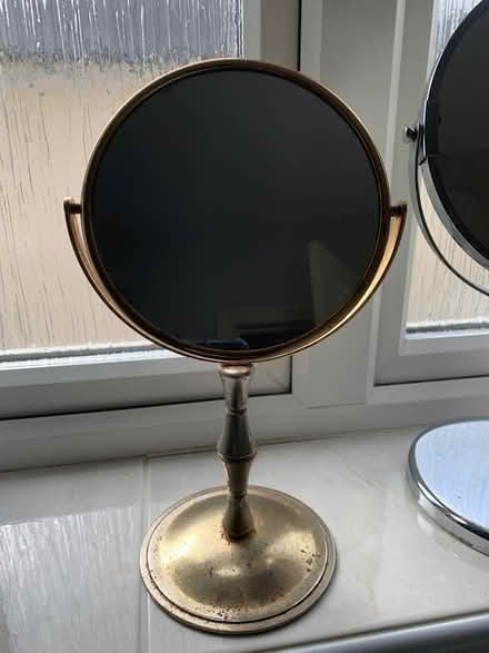 Photo of free Mirror plus magnifying (CV34 Emscote) #1