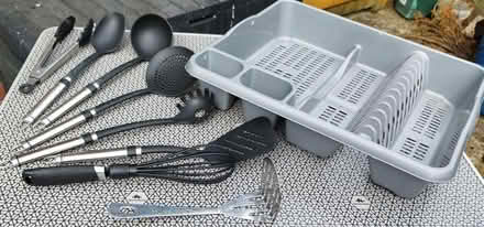 Photo of free Kitchen Stuff (The Matthew Arnold School TW18) #3