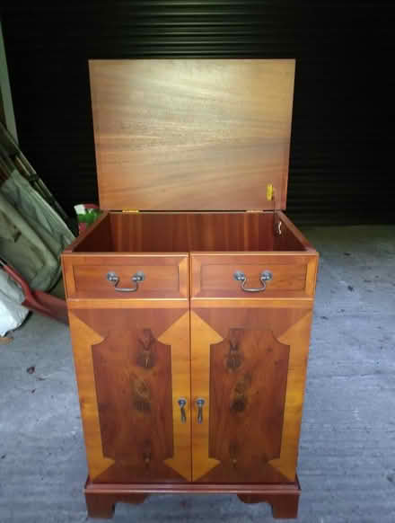 Photo of free Hi Fi storage cabinet in Yew verneer (Surbiton KT1) #4