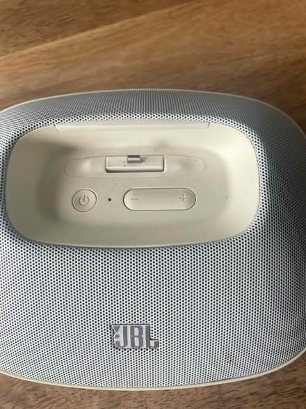 Photo of free JBL iPhone Speaker (SE6) #1