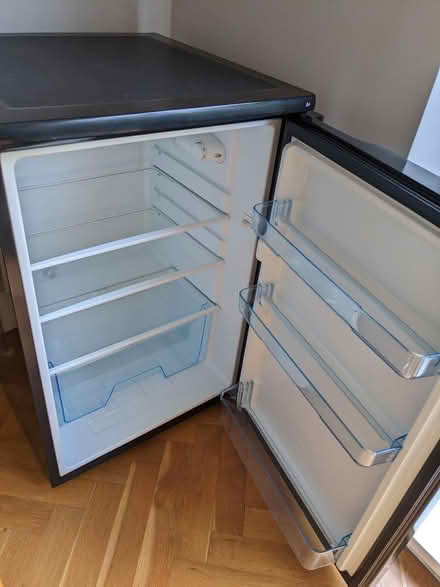 Photo of free Fridge (Hungerford Rd N7) #2
