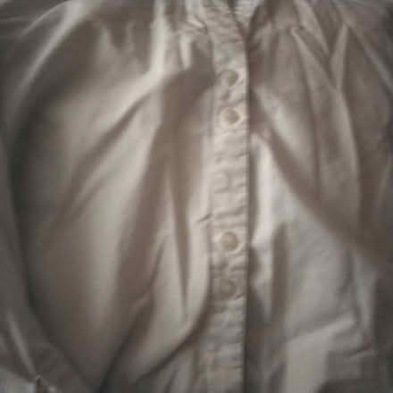 Photo of free ladies white long sleeve shirt (Marton Bank FY3) #1