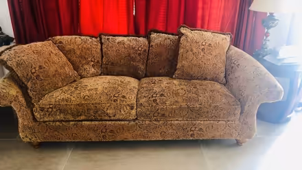 Photo of free Nice couch (Fairburn,Ga 30213) #1