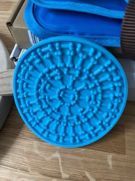 Photo of free Dog bundle (Lincoln (LN6)) #3