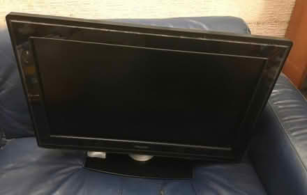 Photo of free Philips Cineos 32" Flat Television 32PFL7862D/10 (Olton B92) #2