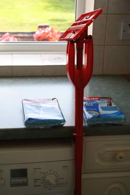 Photo of free Vileda 'magic' flat sponge mop (Corley CV7) #1