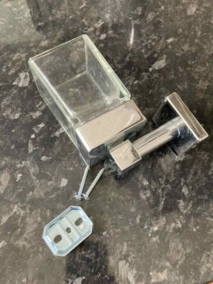 Photo of free Wall mounted toothbrush holder (Southfields SW18) #3