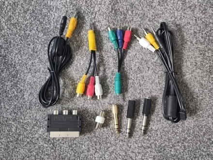 Photo of free Old AV/TV cables (Tattenhoe MK4) #1