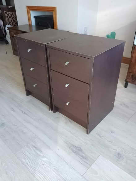 Photo of free Nightstand 2x (BT31) #3