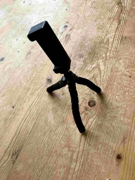 Photo of free Tripod (Lye Valley OX3) #3