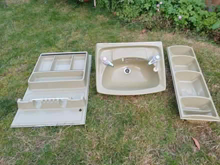 Photo of free Avocado sink and 2 X storage units (Bicester OX26) #1