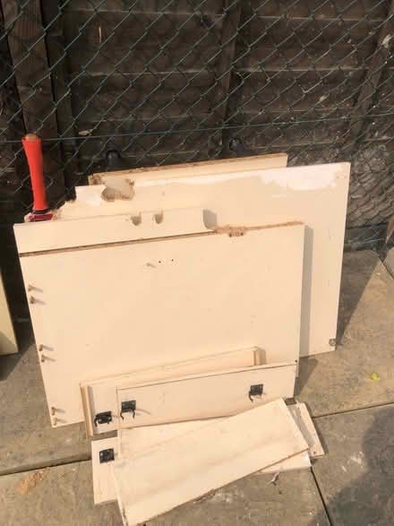 Photo of free kitchen cabinet and few panels (Headington) #1