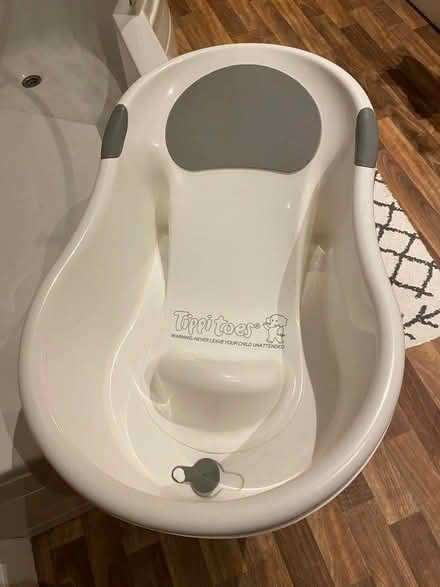 Photo of free Newborn bath tub (Harborne B17) #1