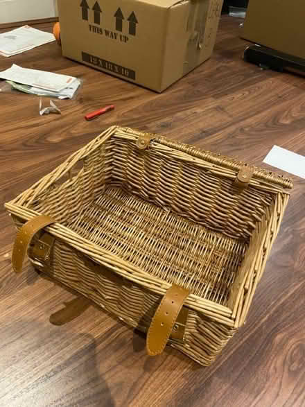 Photo of free Hamper basket 38cm x 28cm (Belsize Park NW3) #2