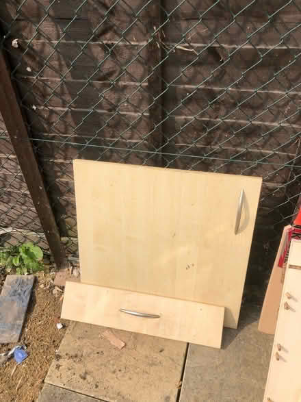 Photo of free kitchen cabinet and few panels (Headington) #3