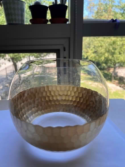 Photo of free Decorative glass bowl (Etobicoke) #2
