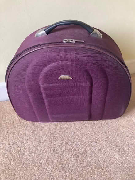Photo of free Suitcase (Wandsworth Common SW12) #2