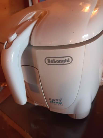Photo of free DeLonghi deep frier working (W5) #1