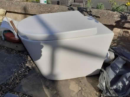 Photo of free Toilet (Leeds LS16) #1
