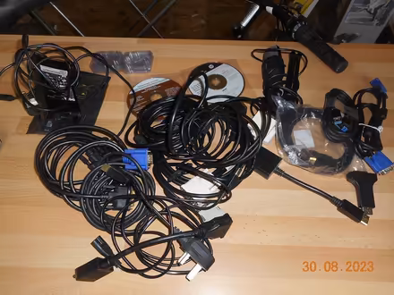 Photo of free Computer cables (Broomhill, G11) #1